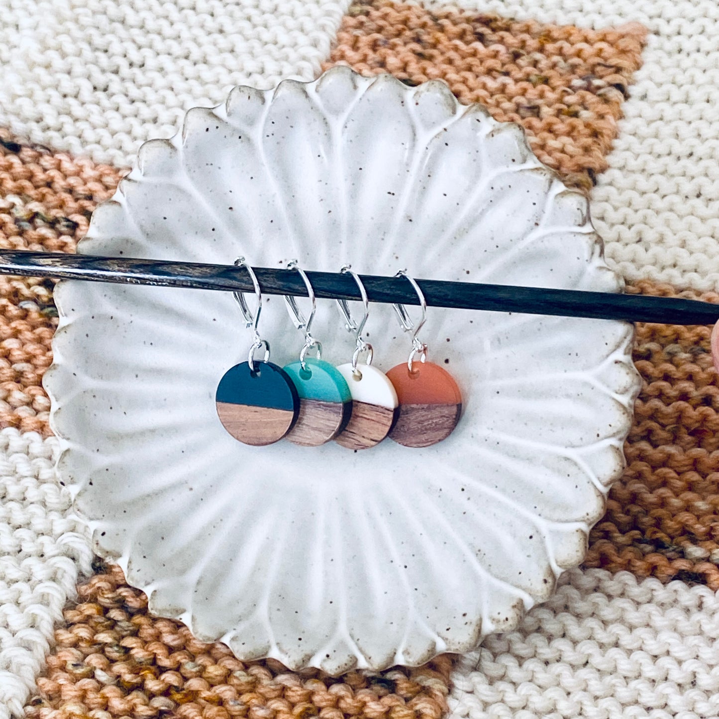 Progress Keepers Resin & Wooden Circle Two-toned Set of 4 Aqua, Black, Orange & White
