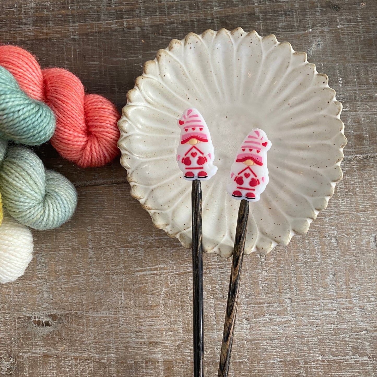 Valentine Gnome Needle Stoppers