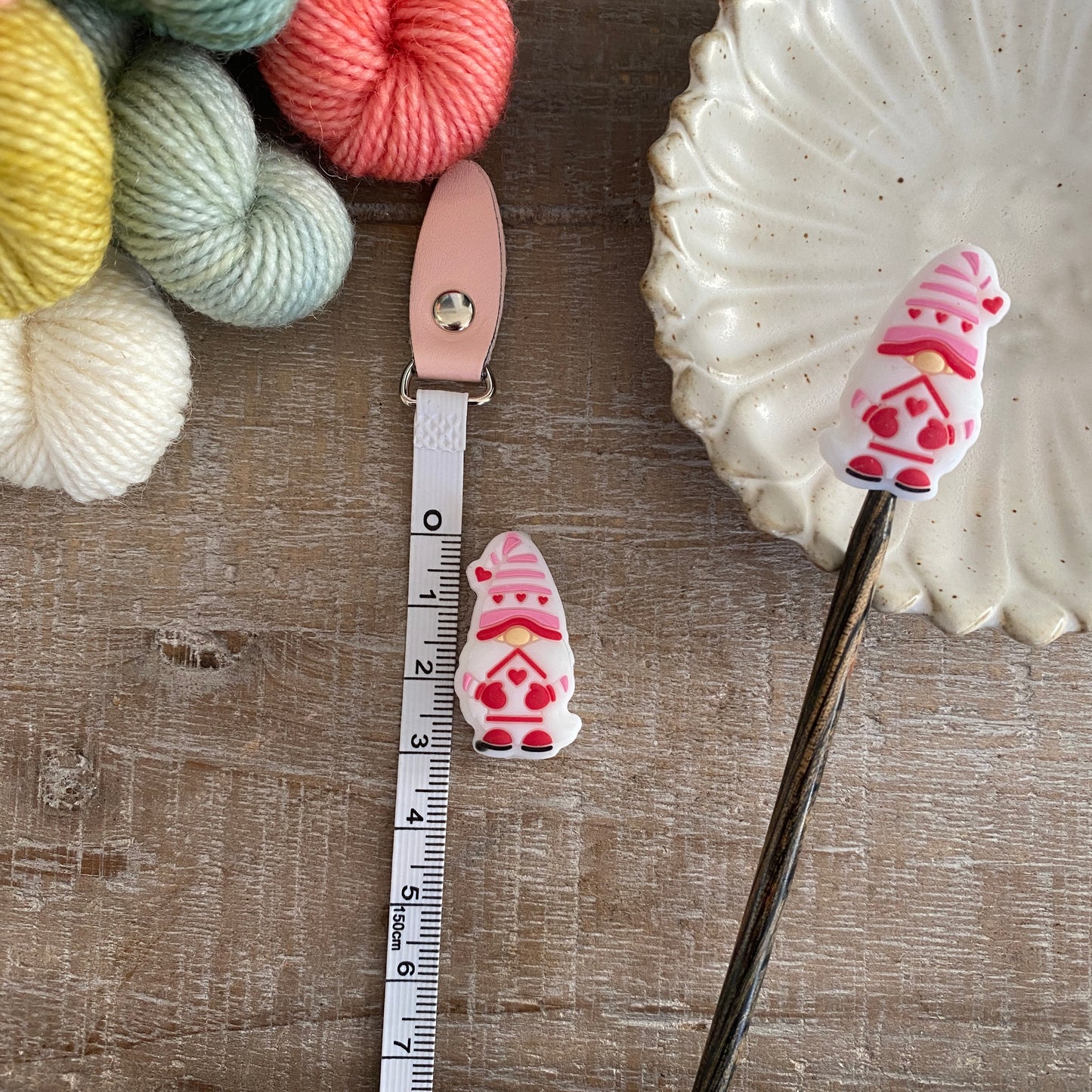 Valentine Gnome Needle Stoppers