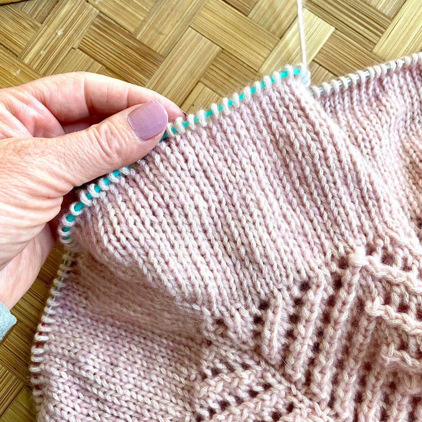 Stitch Saver with Tin
