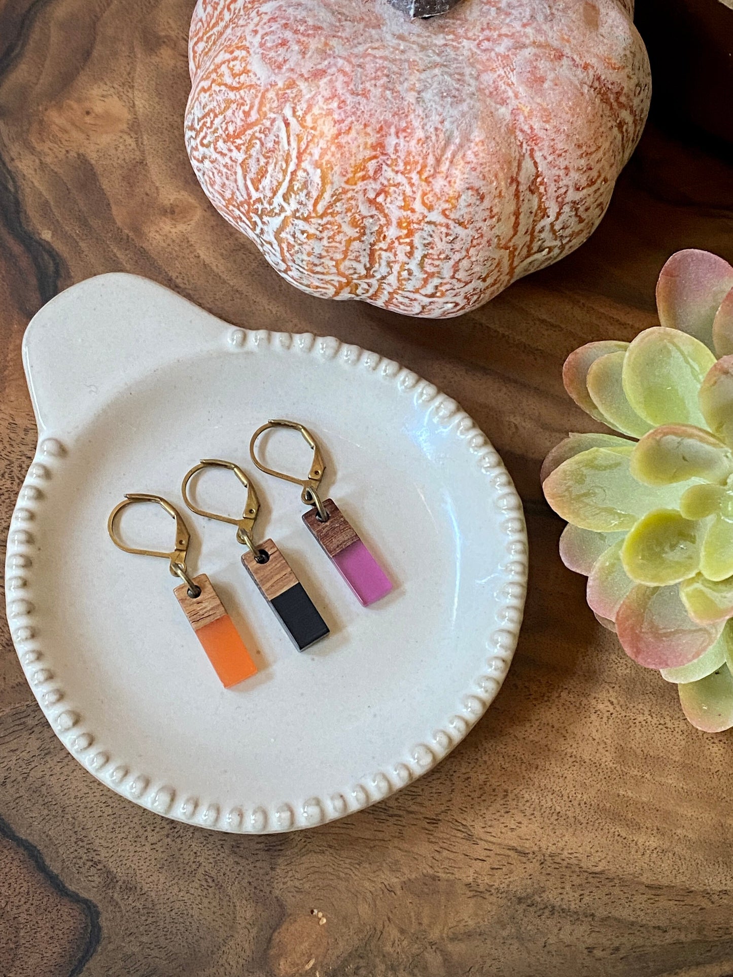 Progress Keepers Resin & Wooden Set of 3 Magenta, Orange and Black