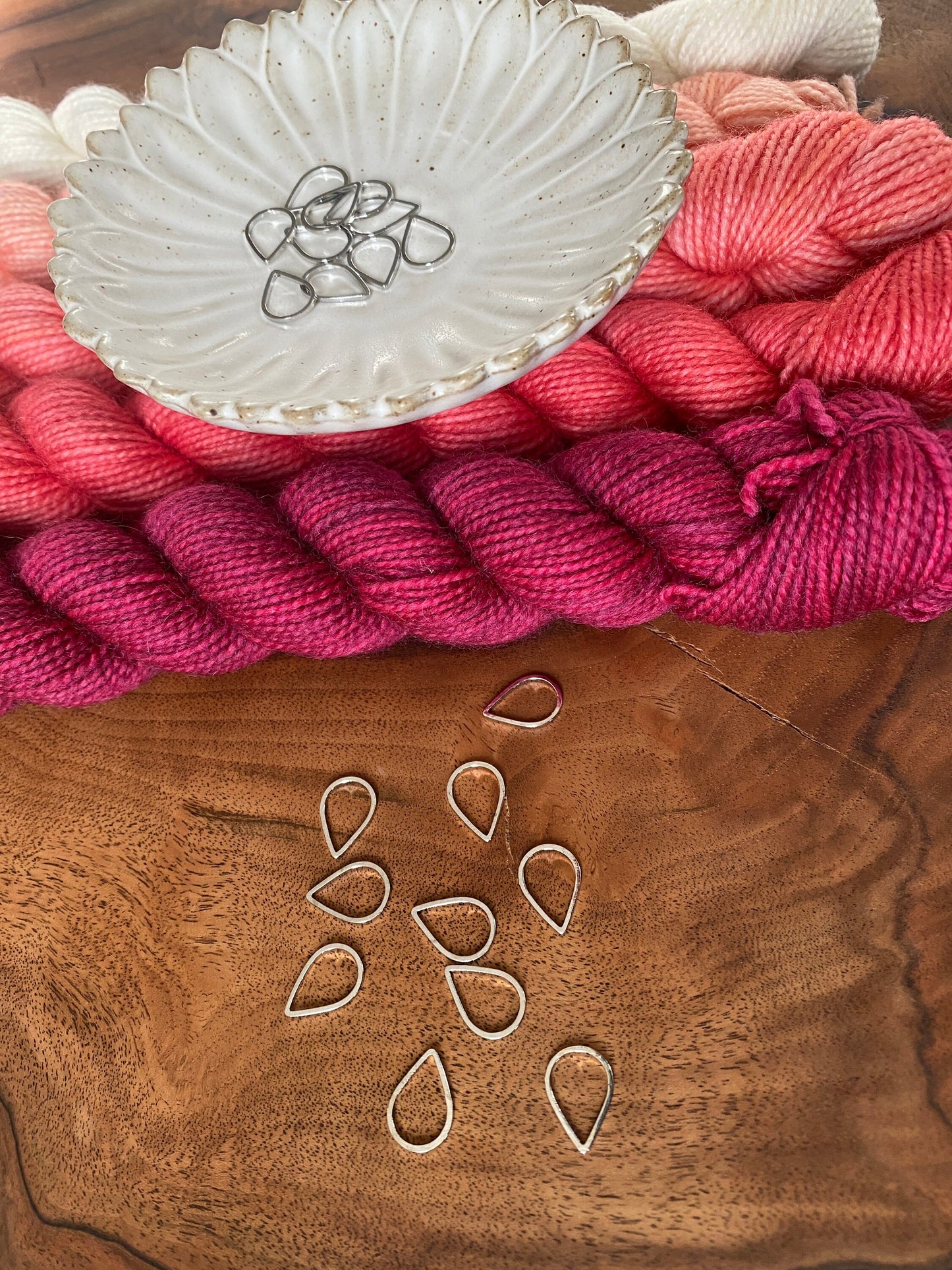 Tear Drop Stitch Markers Set of 10 Medium - Silver Fits up to a US 9 needle