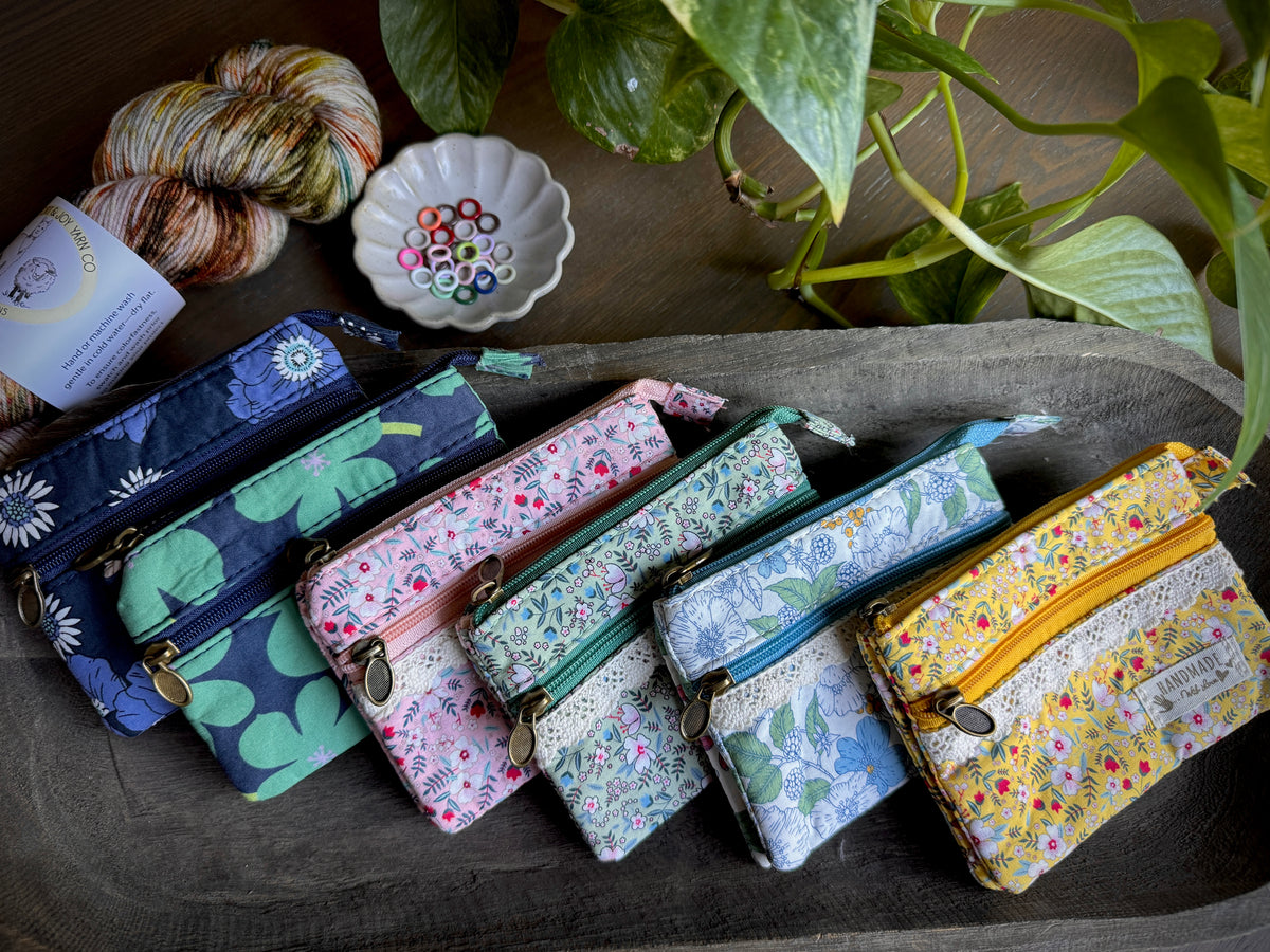 Cotton, Multi-Pocket Notions Pouch 5" x 3.5"