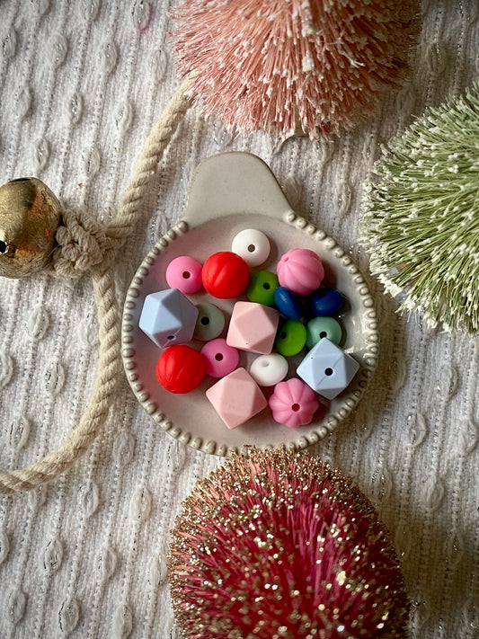 Vintage Christmas Needle Stoppers for US 0-13 * 9 sets *